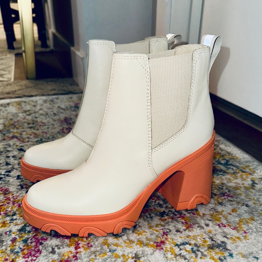 Sorel Brex Heeled Chelsea Boots, women’s 7.5, waterproof leather and rubber